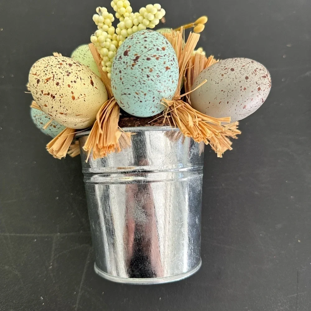 💜3/$15 Easter decor
